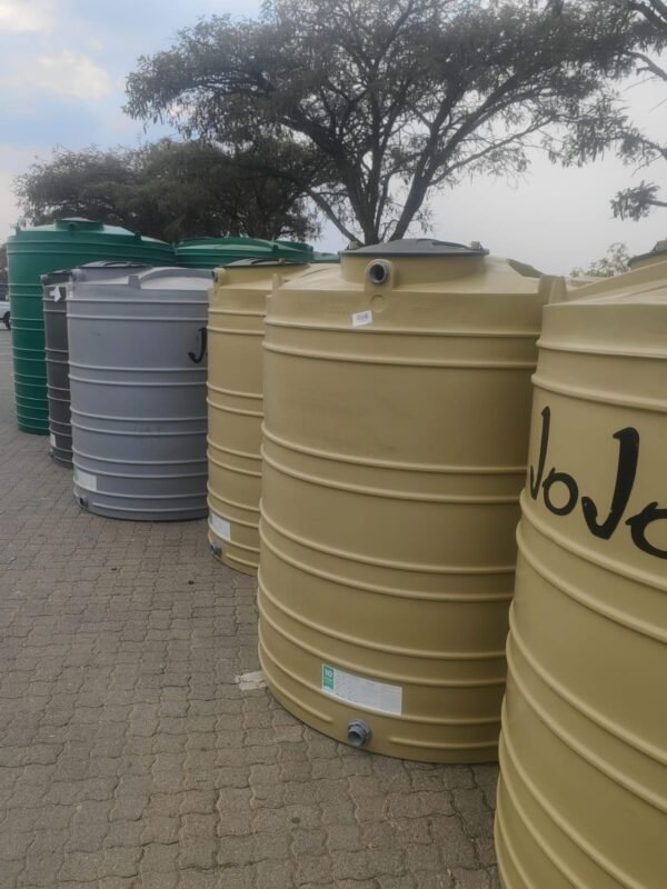 JoJo 2400L water tank