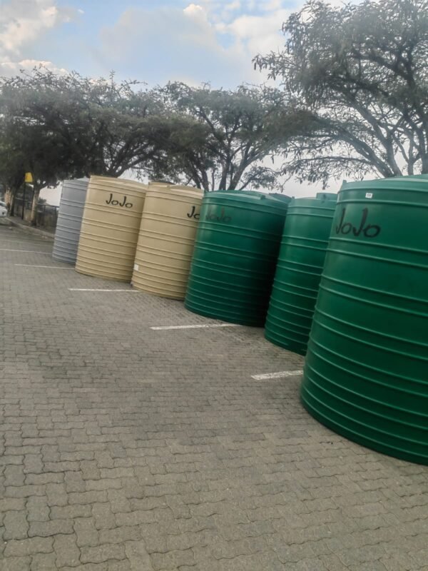 JoJo 2400L water tank