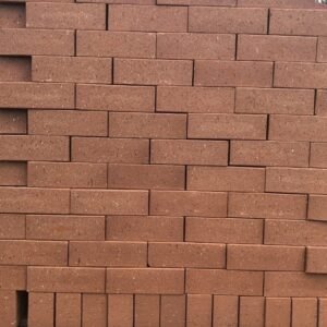 Protea Travertine Flash Face Brick – Natural Texture with Warm Highlights