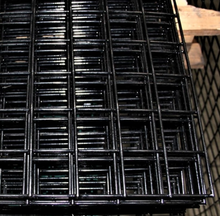 Black Weld Mesh Sheet 2.4 × 1.2 m – 100×100 mm, 4 mm Wire