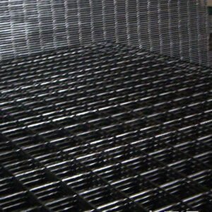 Black Weld Mesh Sheet 2.4 × 1.2 m – 100×100 mm, 4 mm Wire