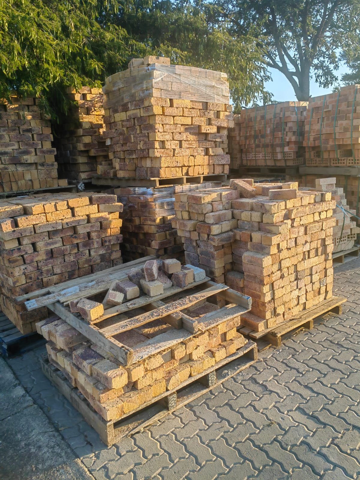 AKP Clay Stock Bricks – Reliable Clay Brick for Construction