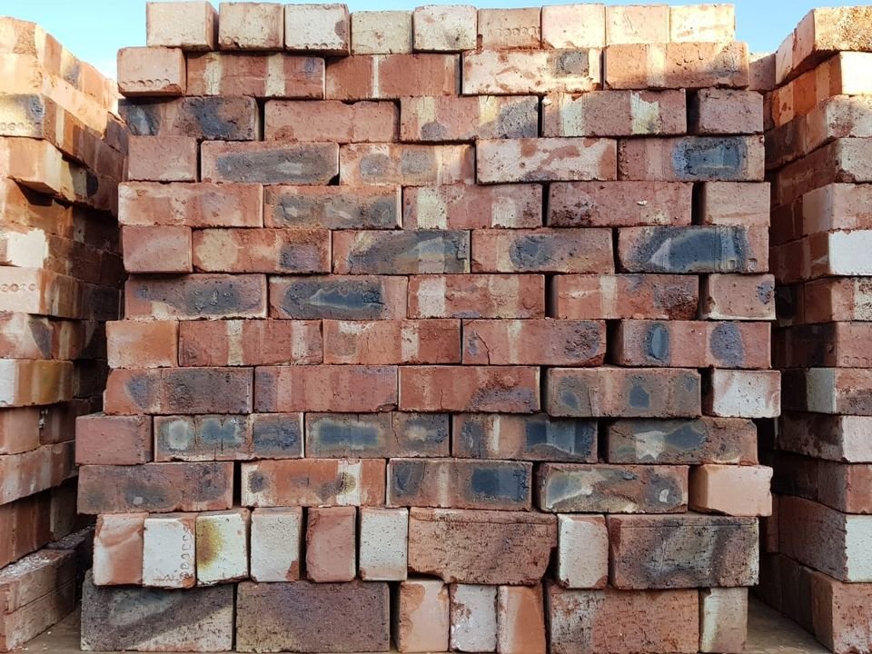 Clay Stock Bricks (500 Bricks) – Strong Natural Clay Building Bricks