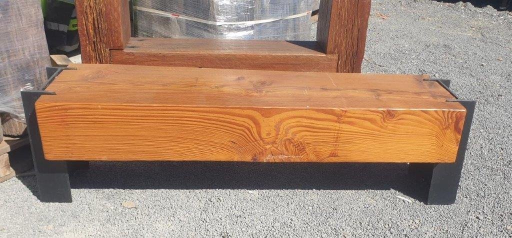 New Zealand Oregon Bench Seat with Metal Legs